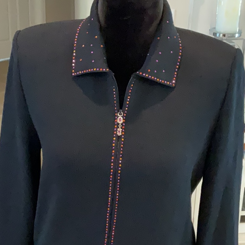 St. John Evening by Marie Gray, black zipfront knit, flamingo back, size 4